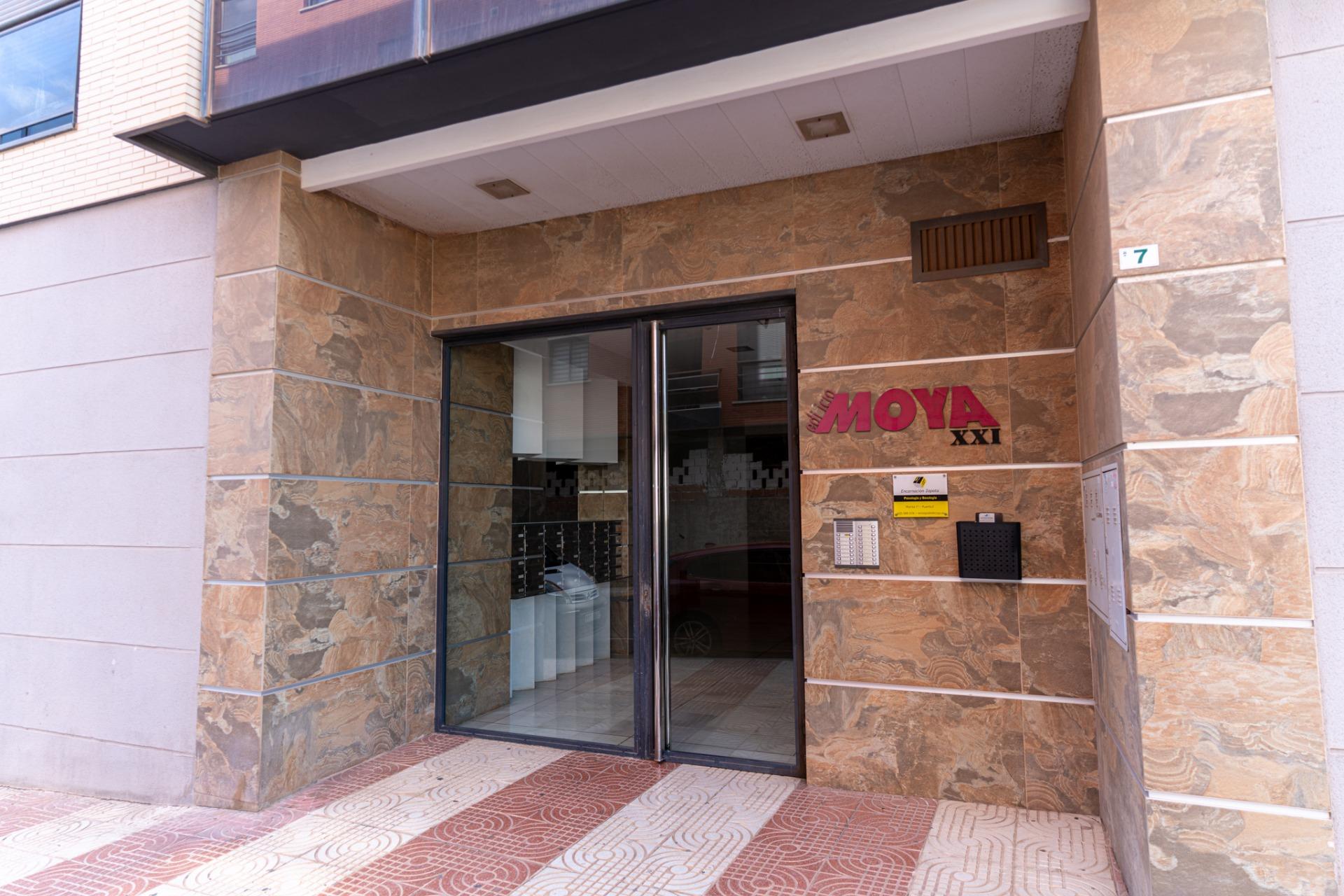 Amplio y Moderno Apartamento en Aguadulce Sur por solo €185