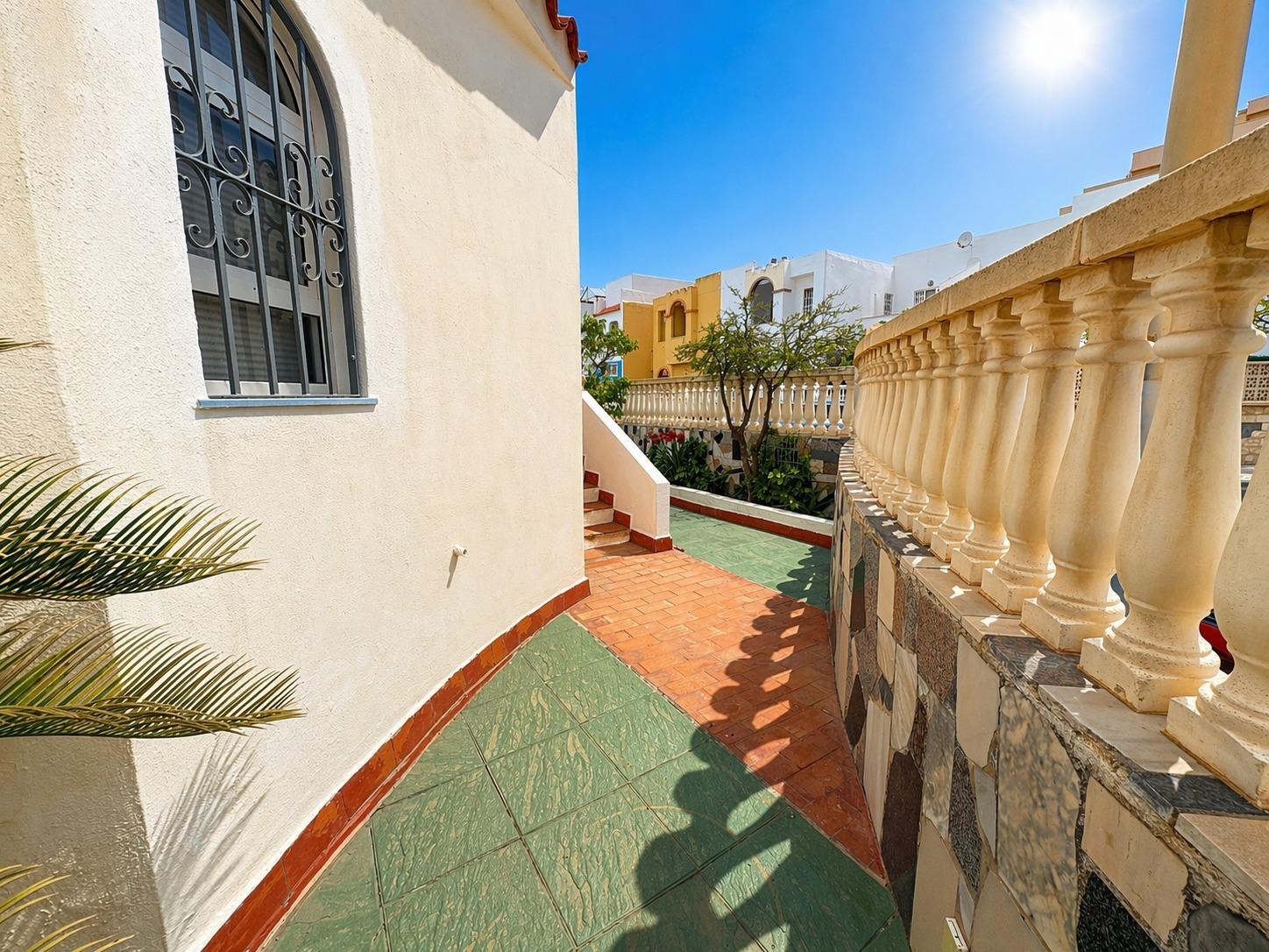 Espectacular adosado en venta en Roquetas de Mar