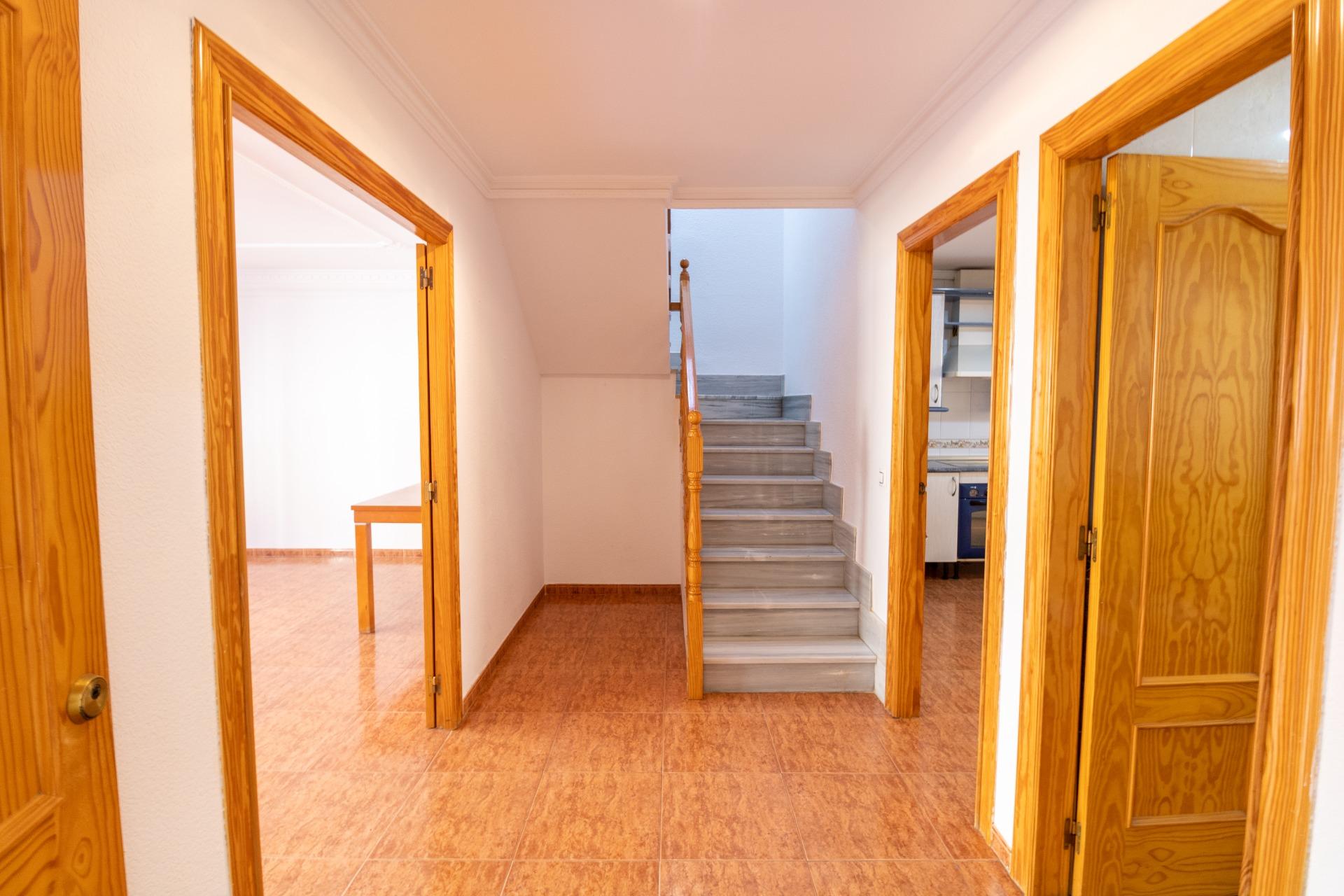 DÚPLEX EN GÁDOR