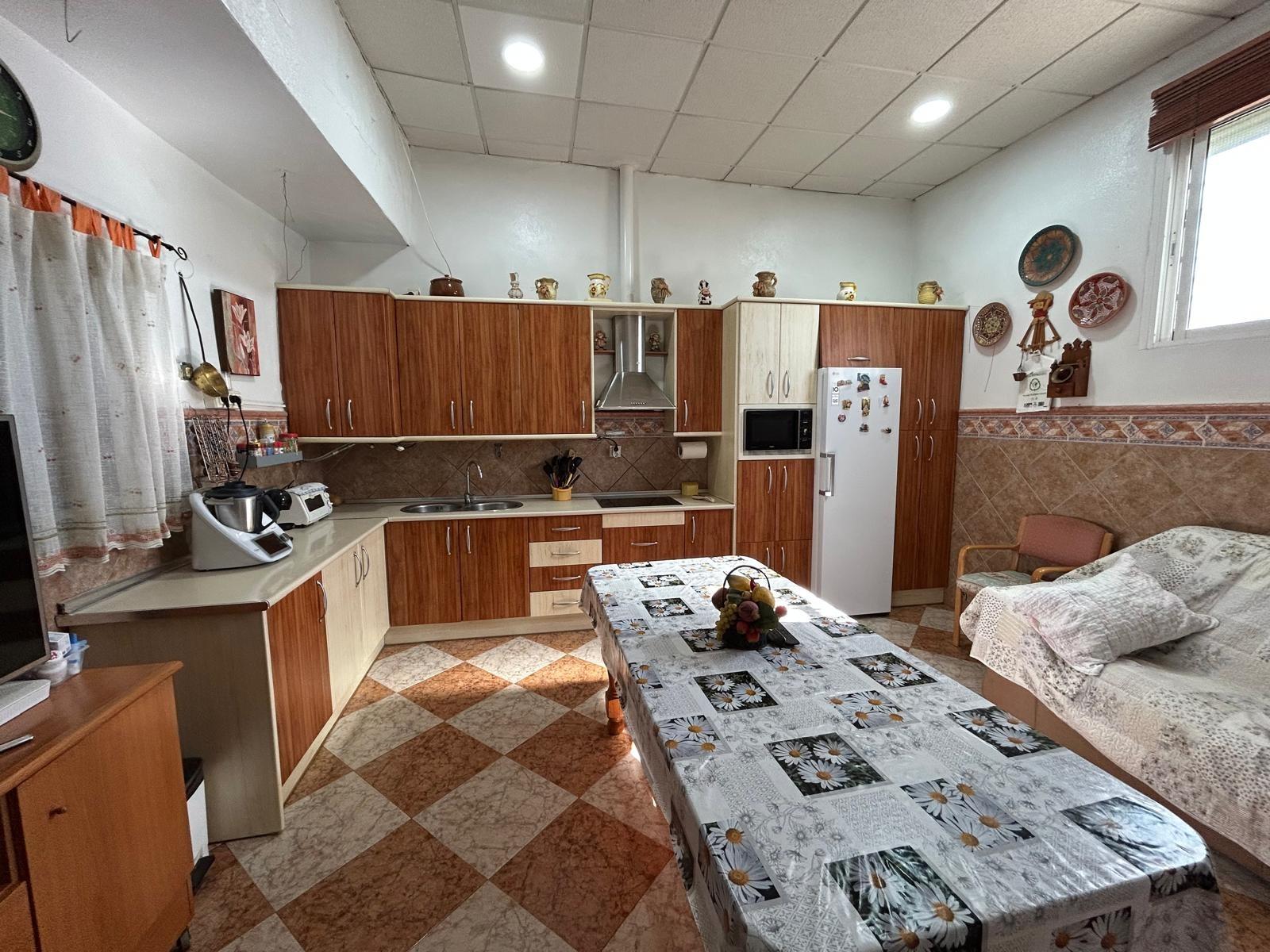 Encantadora Casa en Vicar: Espacio y Confort a tu Alcance