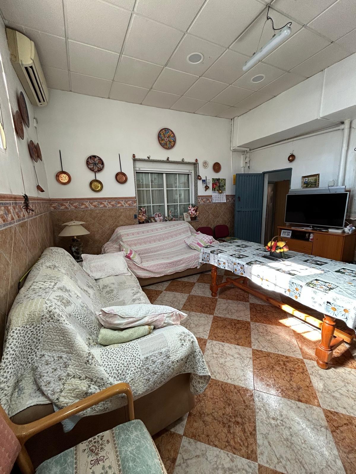 Encantadora Casa en Vicar: Espacio y Confort a tu Alcance