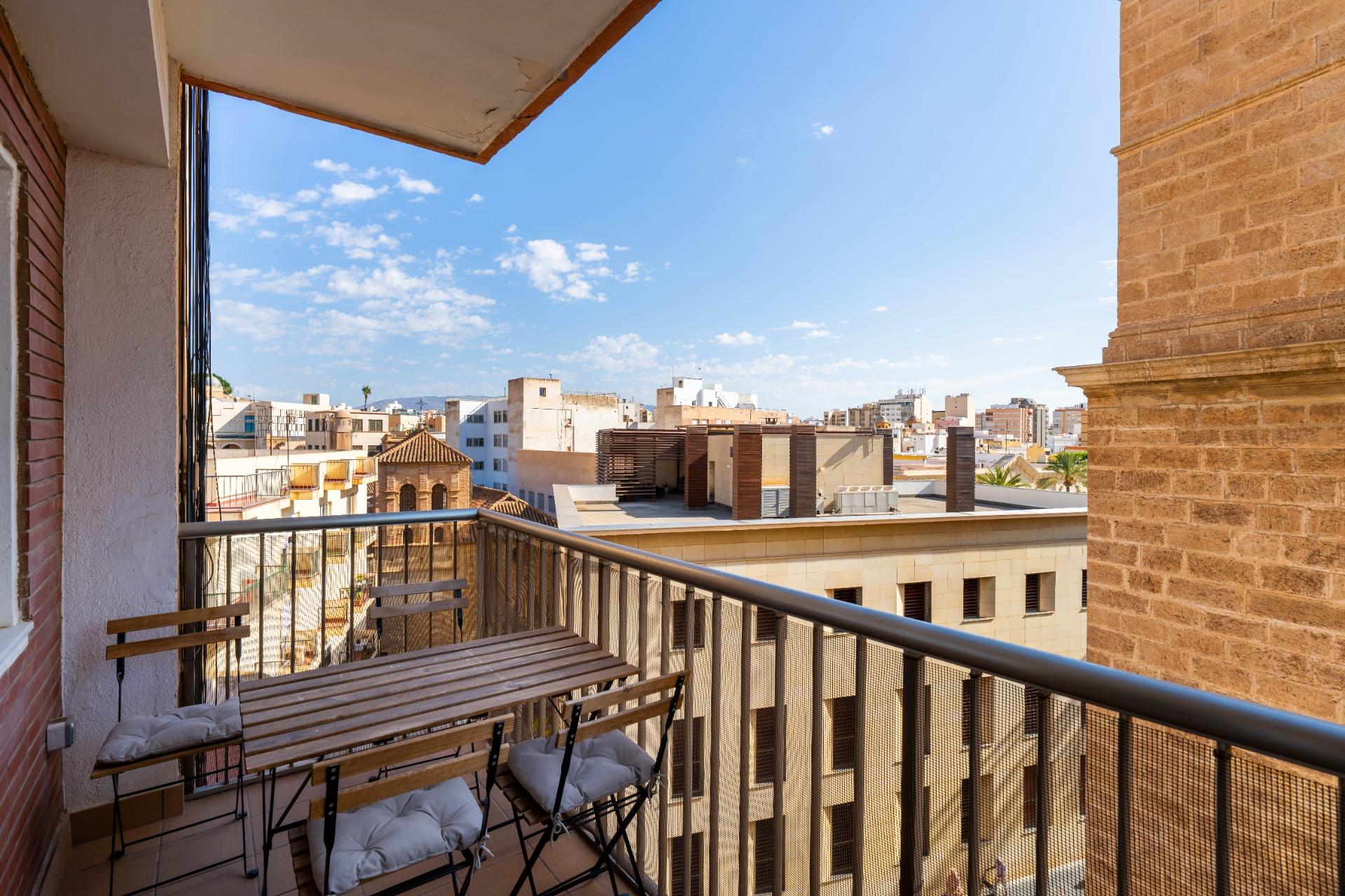 Se Alquila Piso Centro Almería en Almeria foto 7 Se Alquila Piso Centro Almería