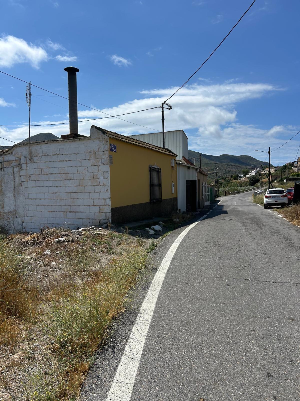 Encantador Cortijo en Berja - Oportunidad Única por 55.000€