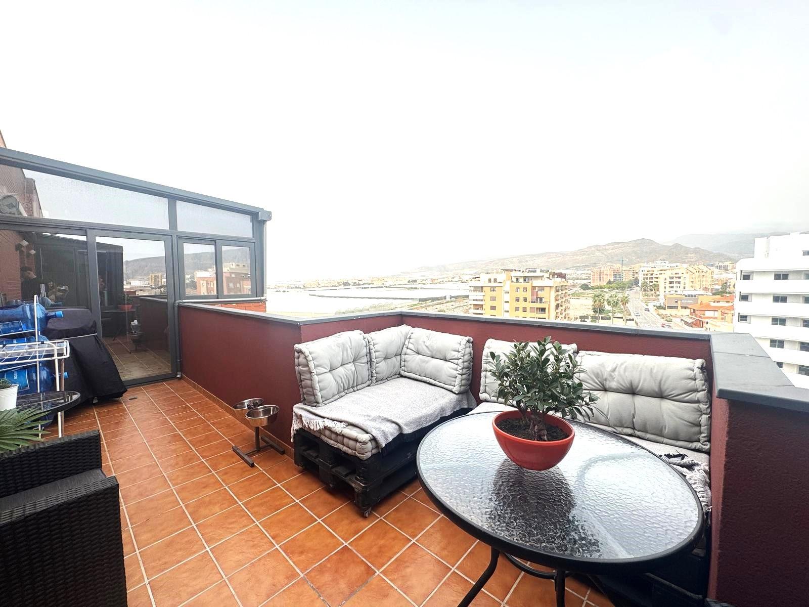 ¡Atico en Aguadulce sur a 400m de la playa!!!