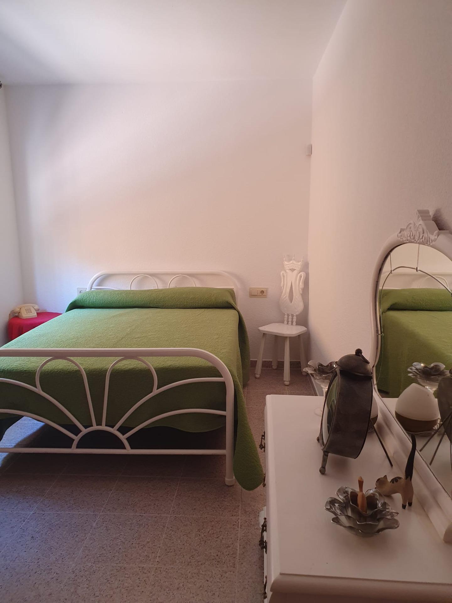 Piso Seminuevo en Aguadulce con Piscina y Cerca del Mar