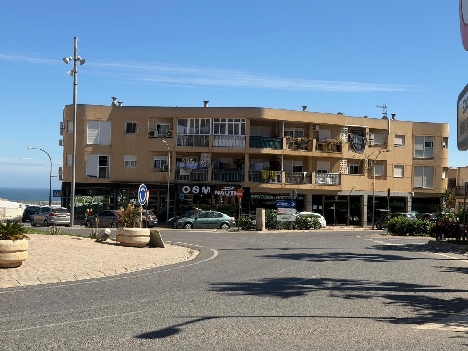 ESPECTACULAR LOCAL COMERCIAL DE 470 m2 CON 60 METROS DE FACHADA EN UNA DE LAS MEJORES UBICACIONES DE VÍCAR