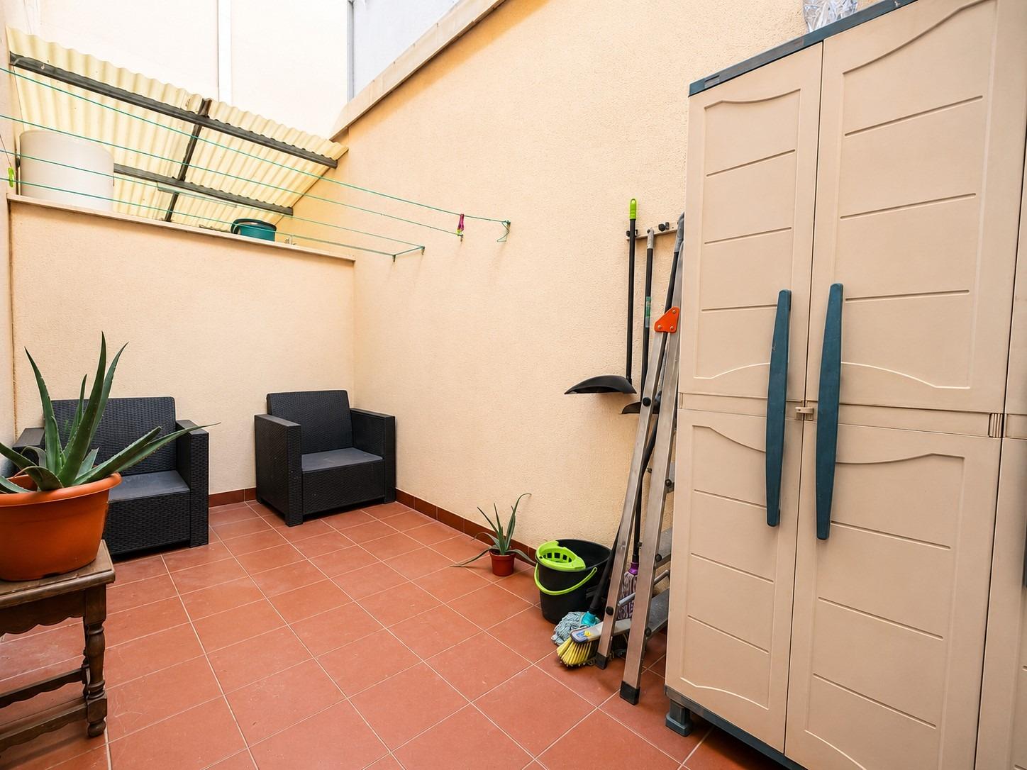 trastero y piscina en Las Cabañuelas (Vícar)