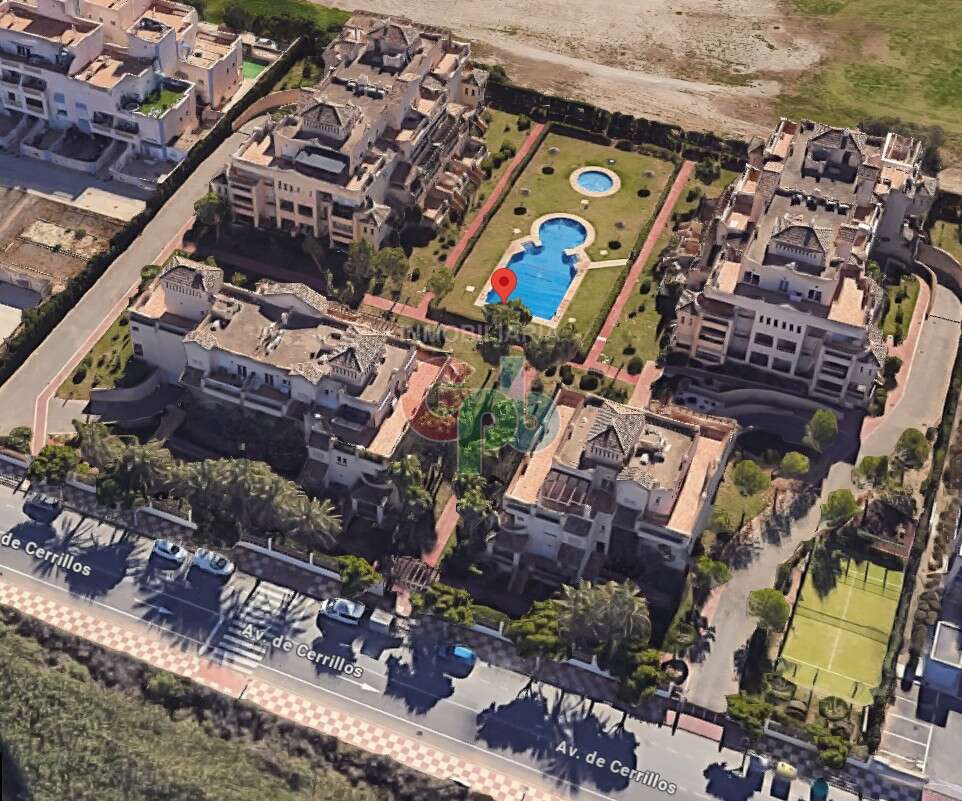Piso de 88 m² en Roquetas de Mar en Venta por 158800€