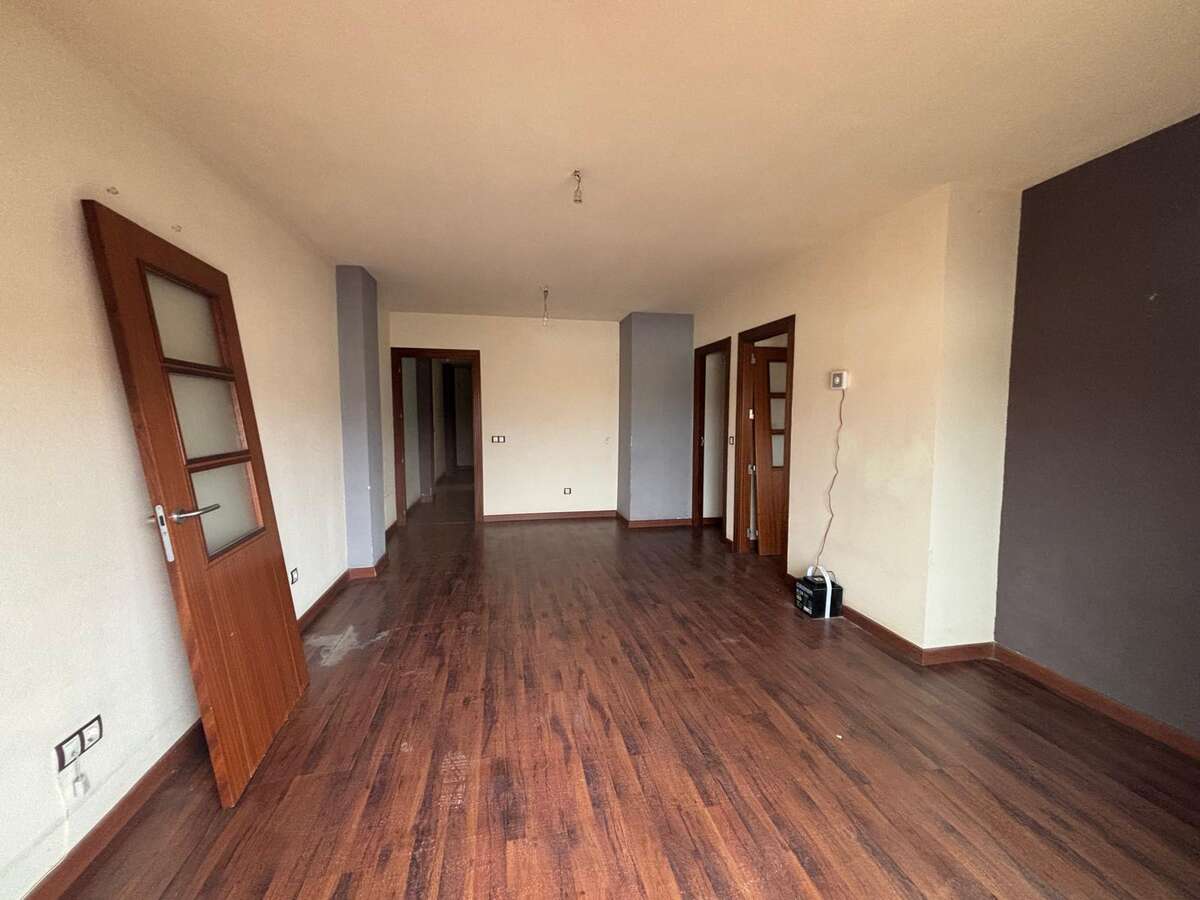 Piso de 87 m² en Roquetas de Mar en Venta por 110000€