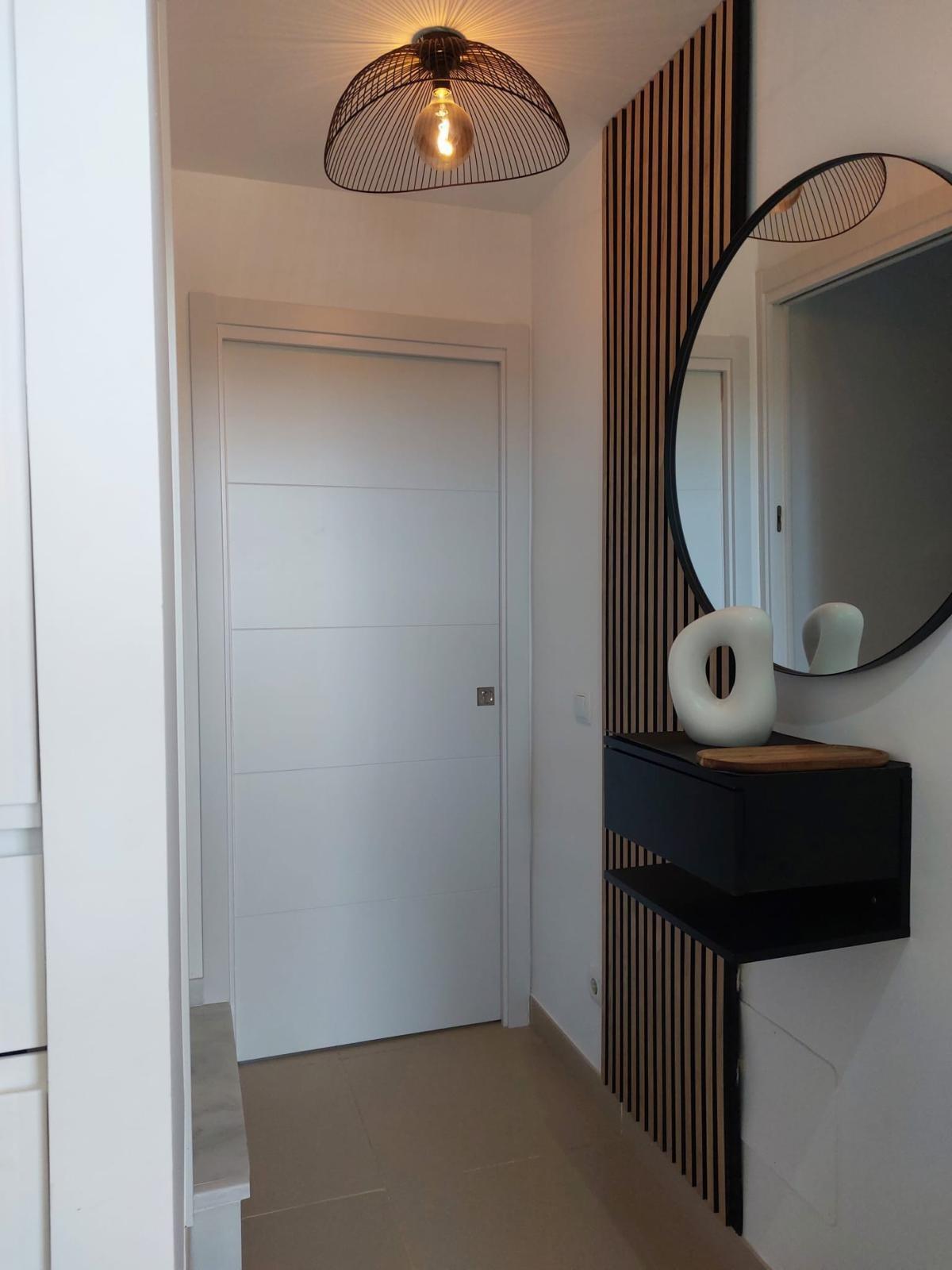 ️ ¡Exclusivo apartamento desde septiembre a junio en Playa Serena con vistas al mar!