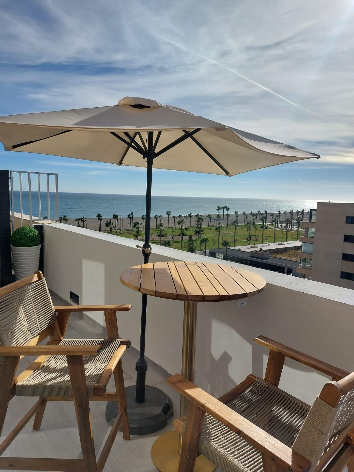 Exclusivo apartamento de septiembre a junio en Playa Serena!