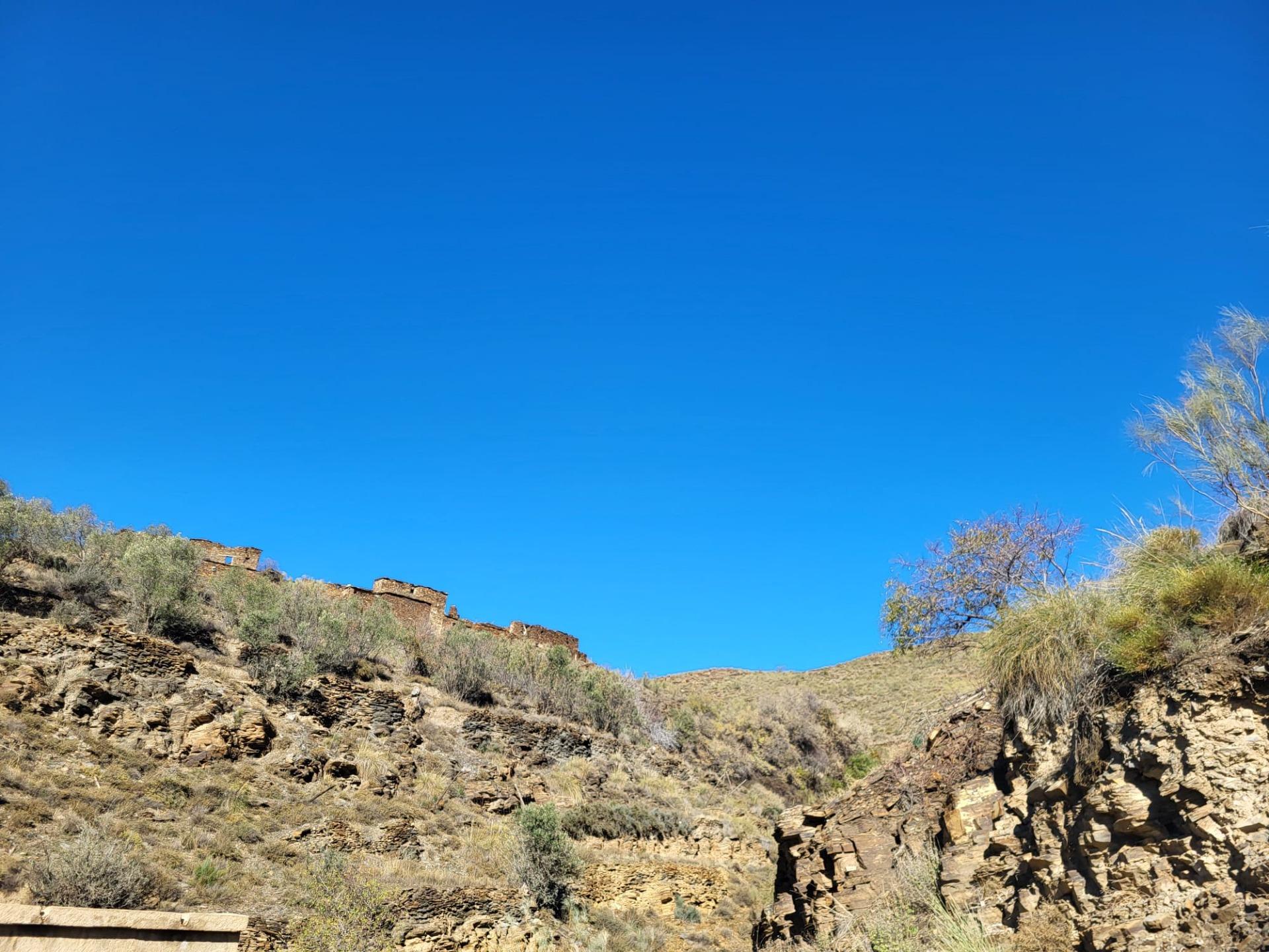 SE VENDE FINCA EN ABLA Y ESCULLAR