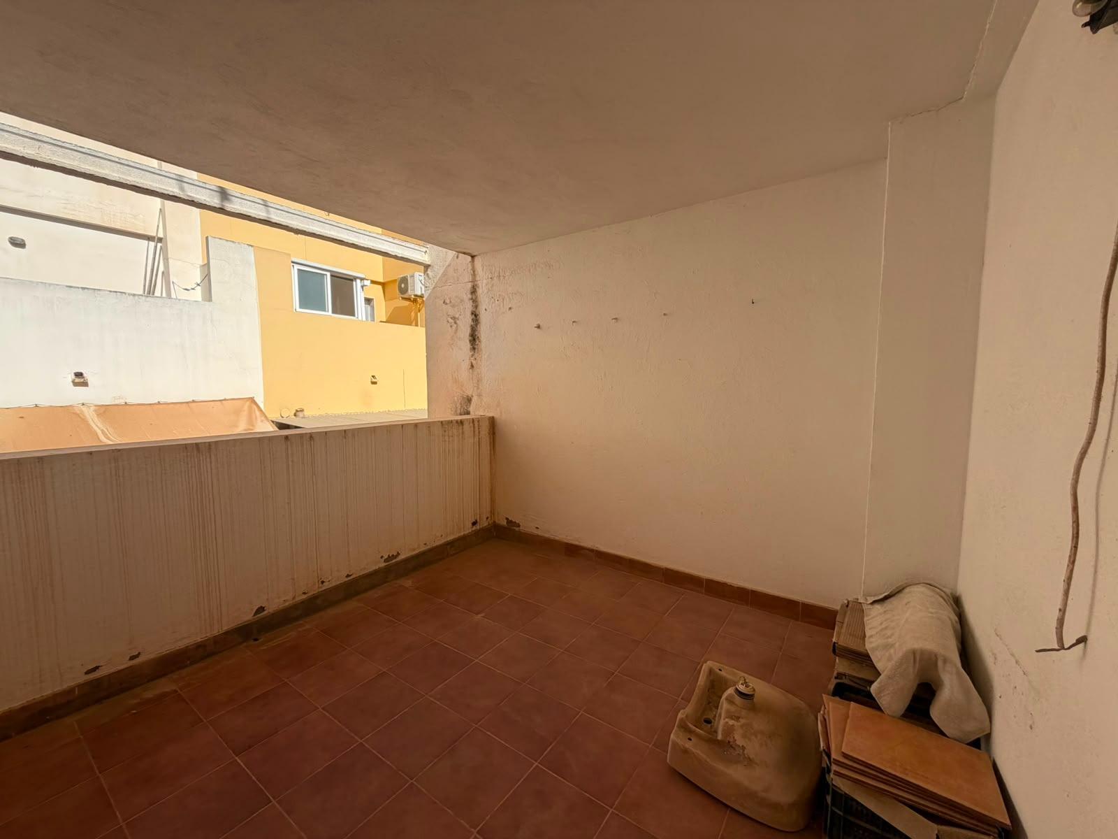 Amplia Casa Dúplex en El Ejido Sur - €175