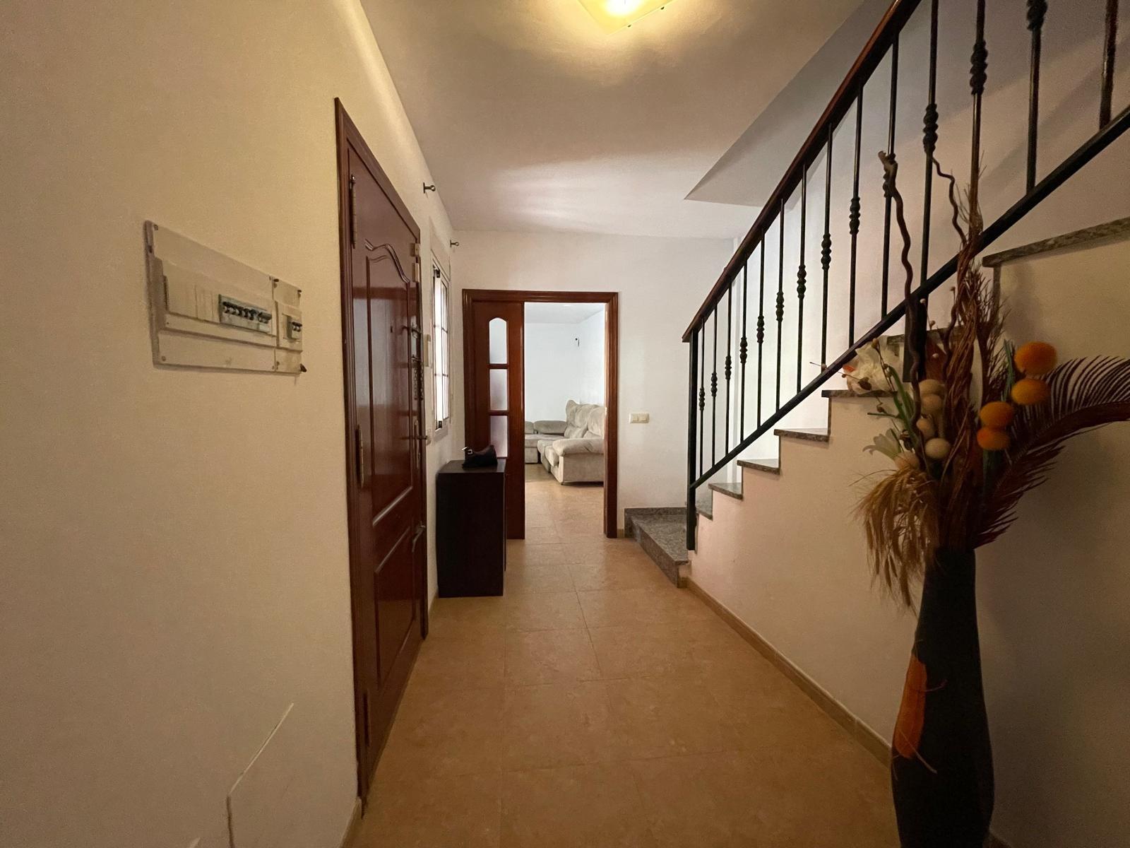 ¡LA CASA QUE TU FAMILIA ESTABA ESPERANDO YA ESTÁ A LA VENTA! en Roquetas de Mar foto 2 ¡LA CASA QUE TU FAMILIA ESTABA ESPERANDO YA ESTÁ A LA VENTA!