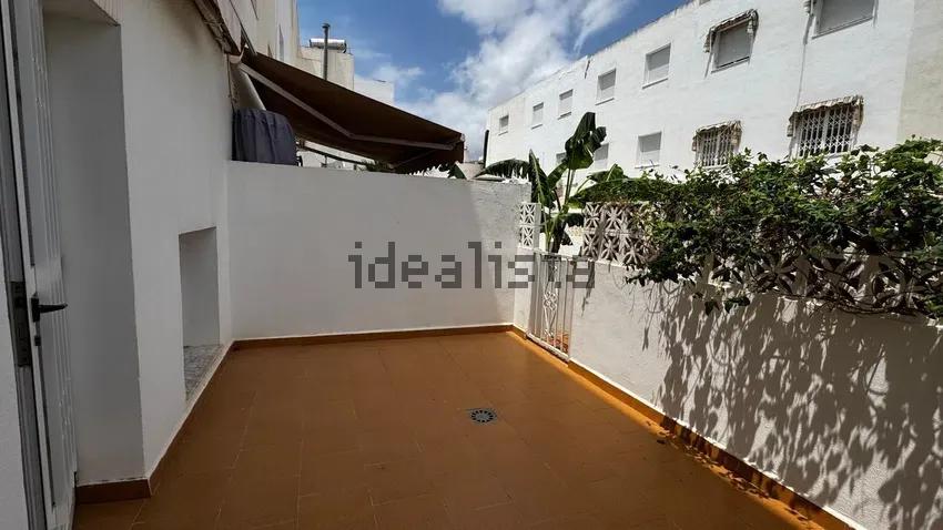 &# ALINA INMOBILIARIA PRESENTA &#&# Exclusivo chalet adosado en Aguadulce Sur con piscina &# ALINA INMOBILIARIA PRESENTA &#&# Exclusivo chalet adosado en Aguadulce Sur con piscina
