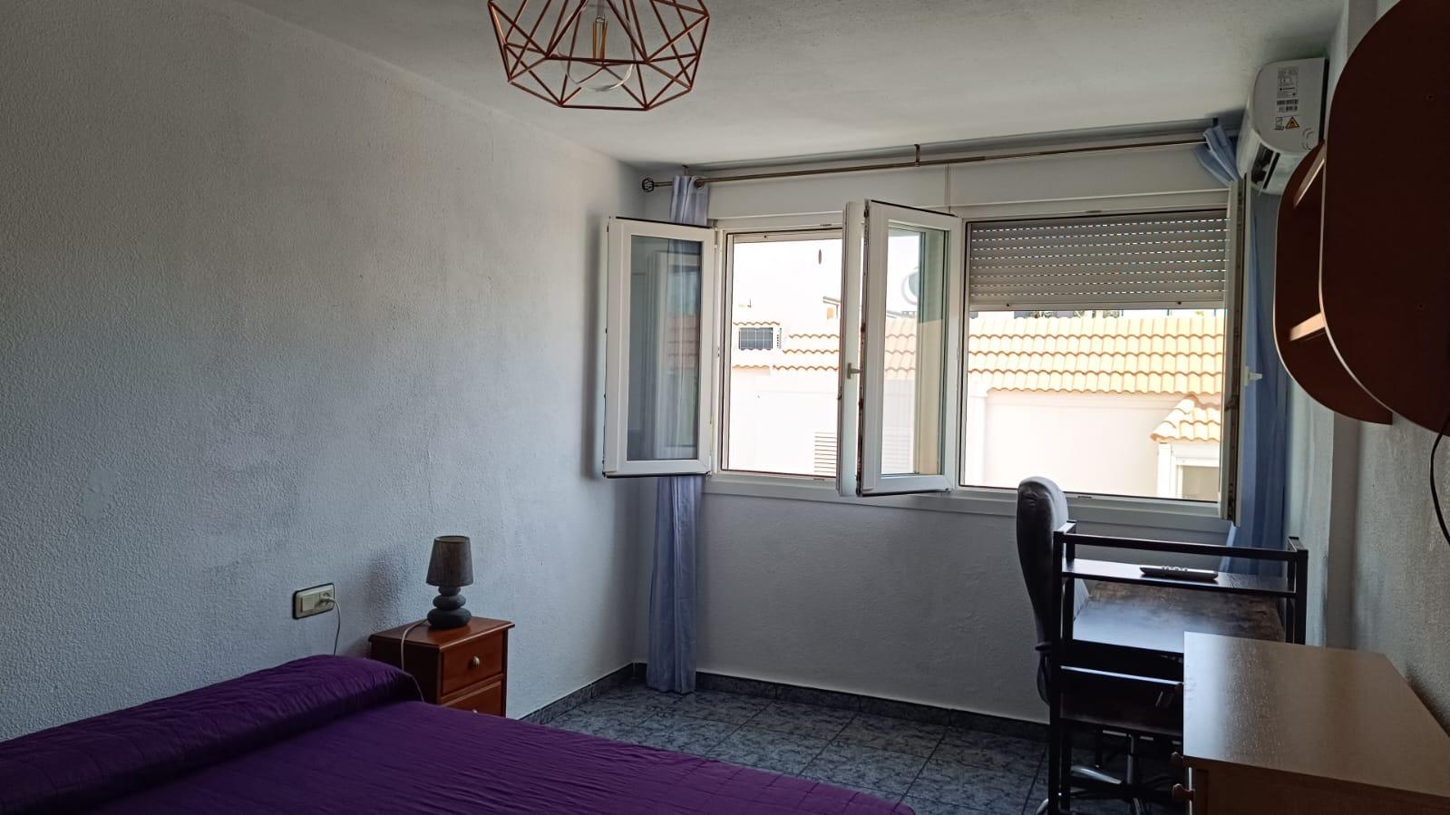 HABITACIÓN EN ALQUILER EN CASA COMPARTIDA (COSTACABANA)
