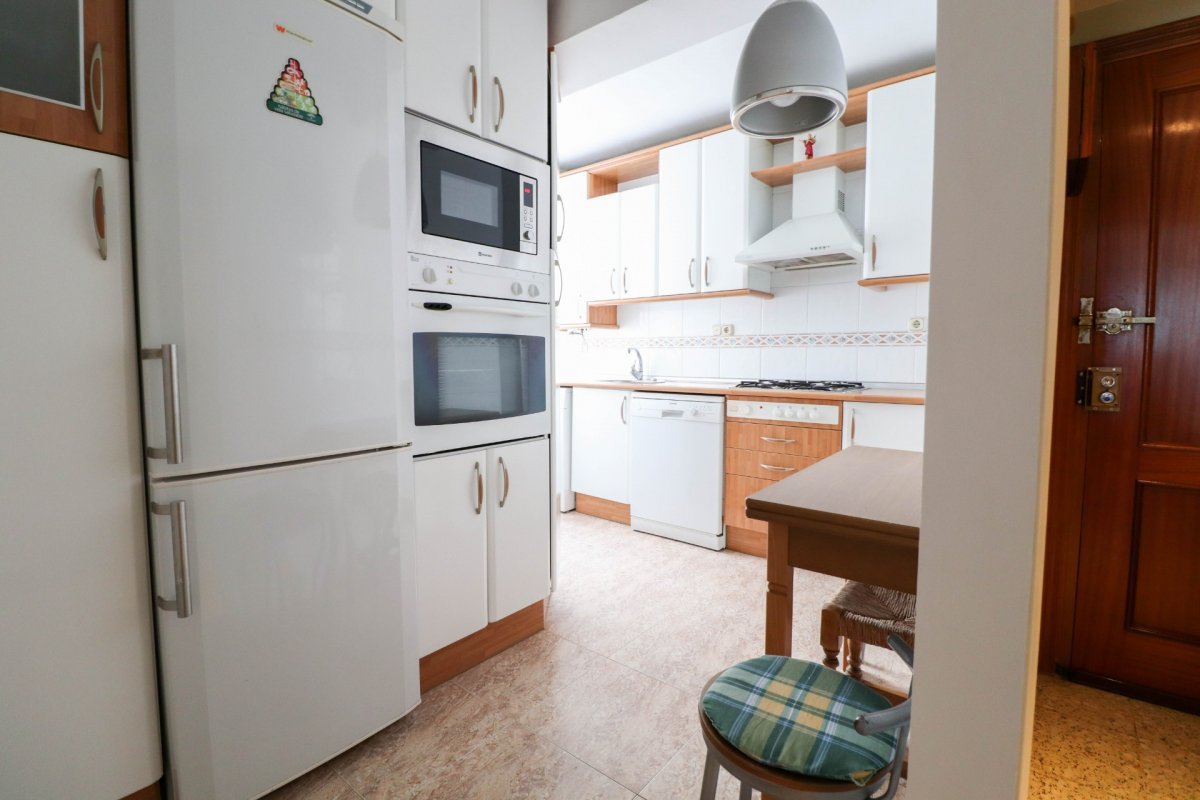SE ALQUILA VIVIENDA PARA LARGA TEMPORADA