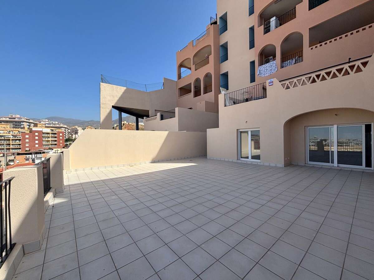 ky-633130-2 Piso de 62 m² en Aguadulce en Venta por 169000€