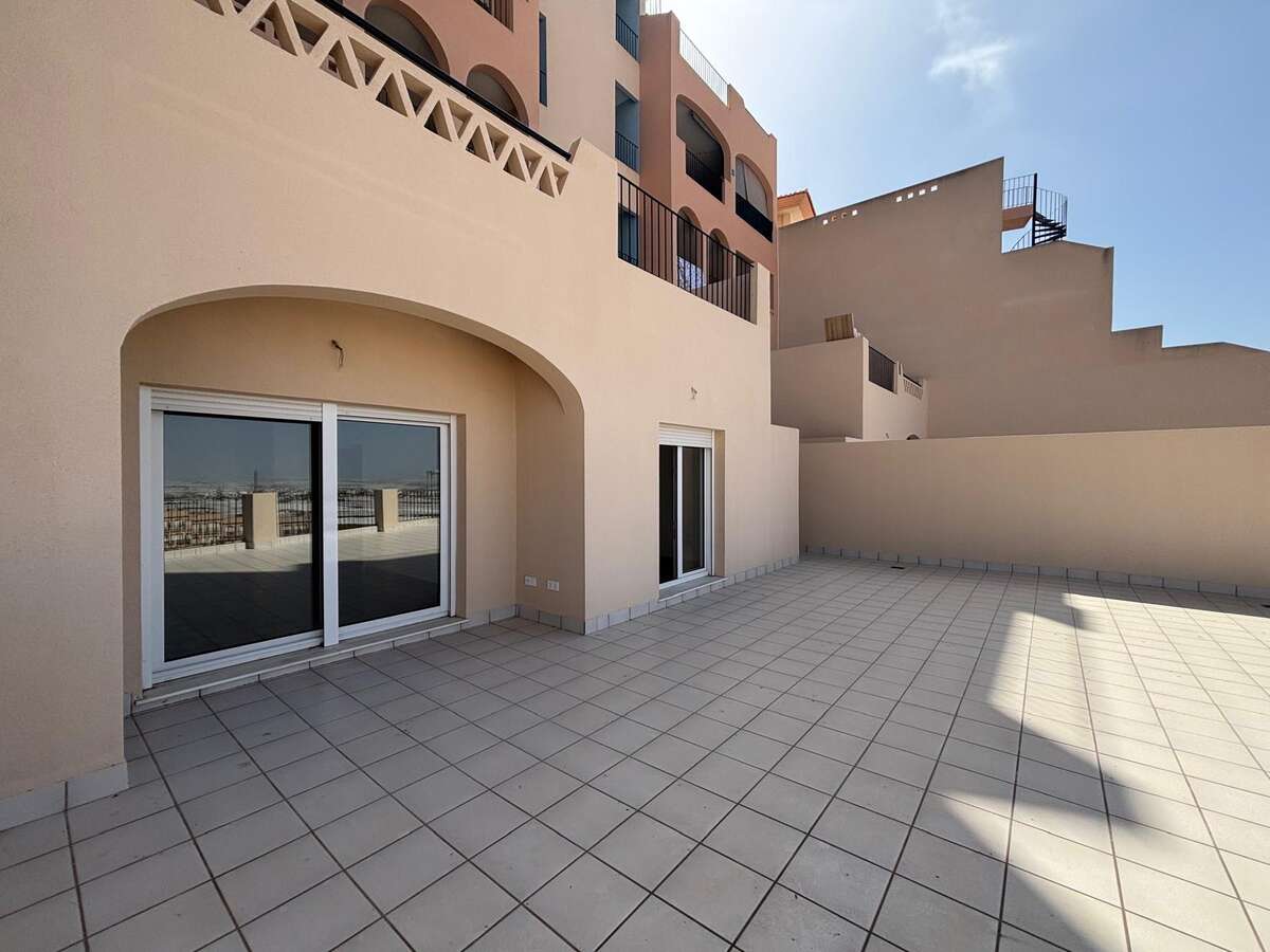 ky-633136-1 Piso de 62 m² en Aguadulce en Venta por 165000€