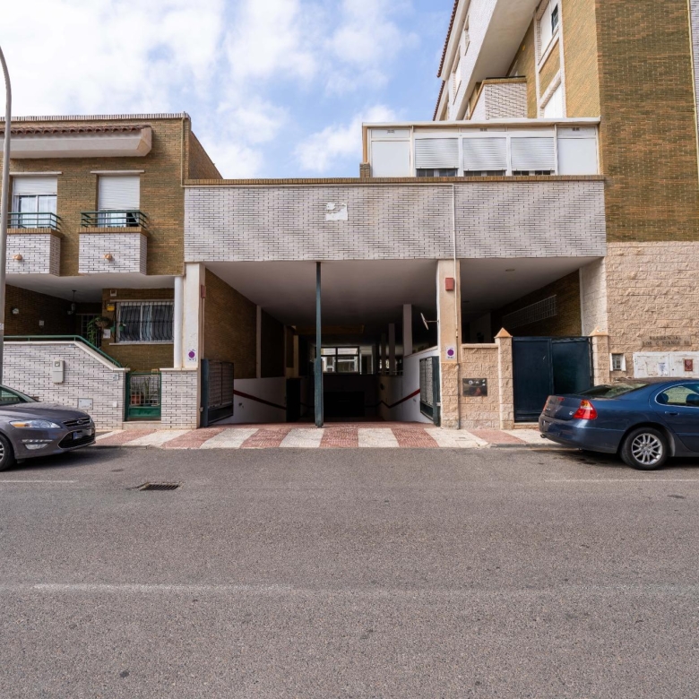 Plaza de garaje en Residencial los Castaños III en Roquetas de Mar