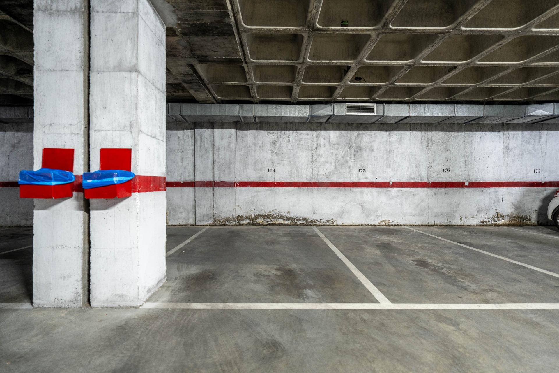 Se vende plaza de garaje de 23 m2 en Roquetas de Mar (Con opción a 2 plazas más)