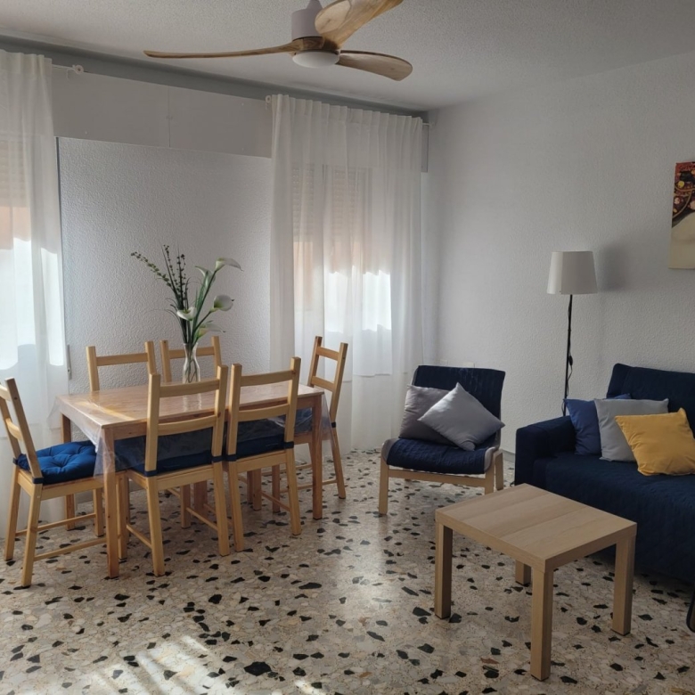 VIVIENDA DE CUATRO HABITACIONES PARA TEMPORADA ESCOLAR