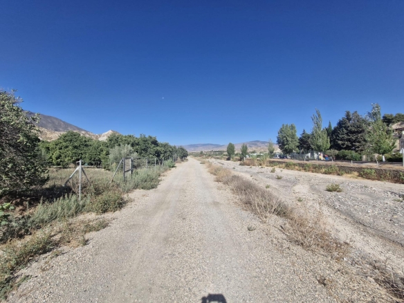 Parcela rústica en Terque – 2.700 m2 junto al río