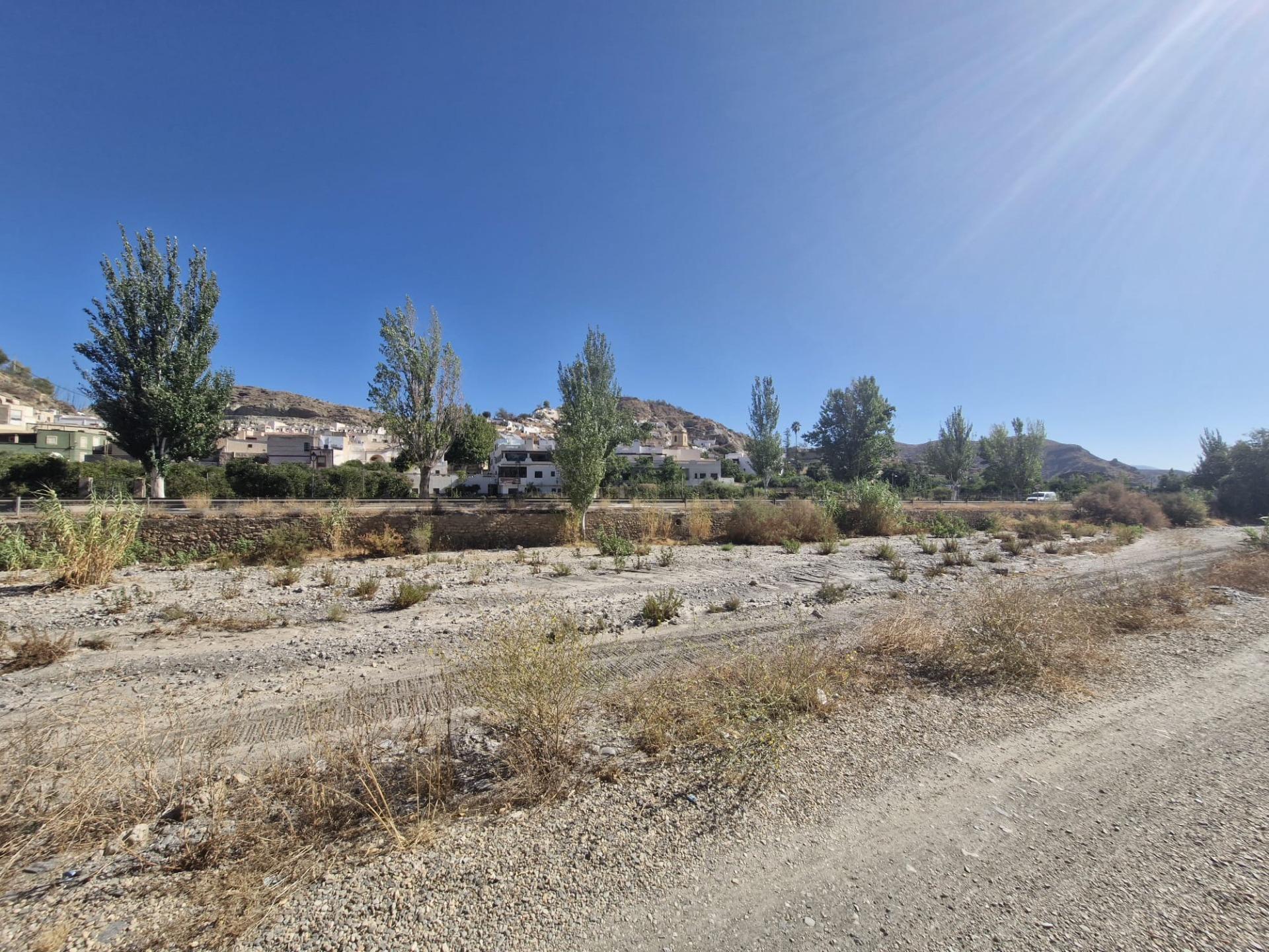 Parcela rústica en Terque – 2.700 m2 junto al río en Terque foto 7 Parcela rústica en Terque – 2.700 m2 junto al río