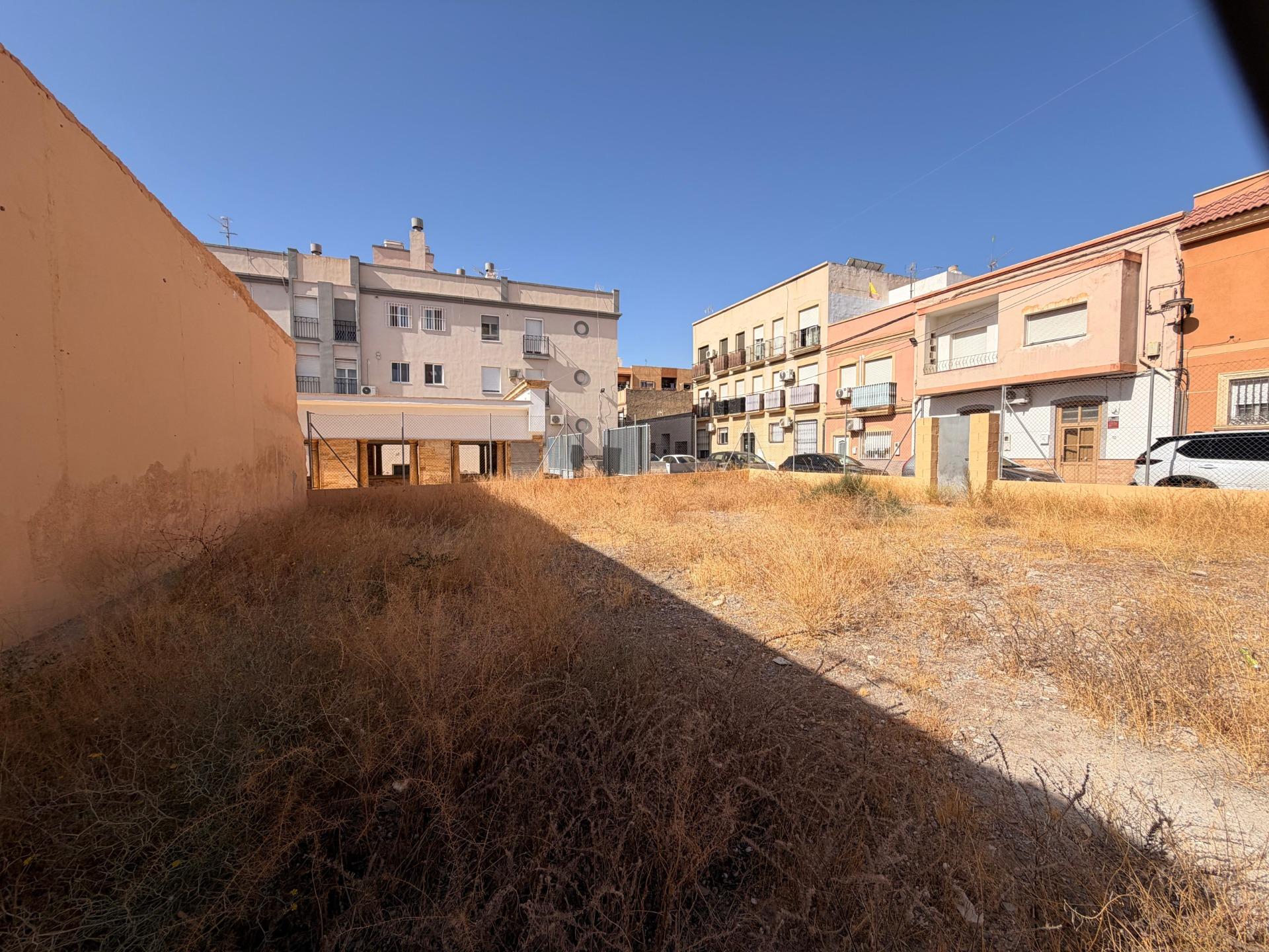 TERRENO URBANO EN BENAHADUX