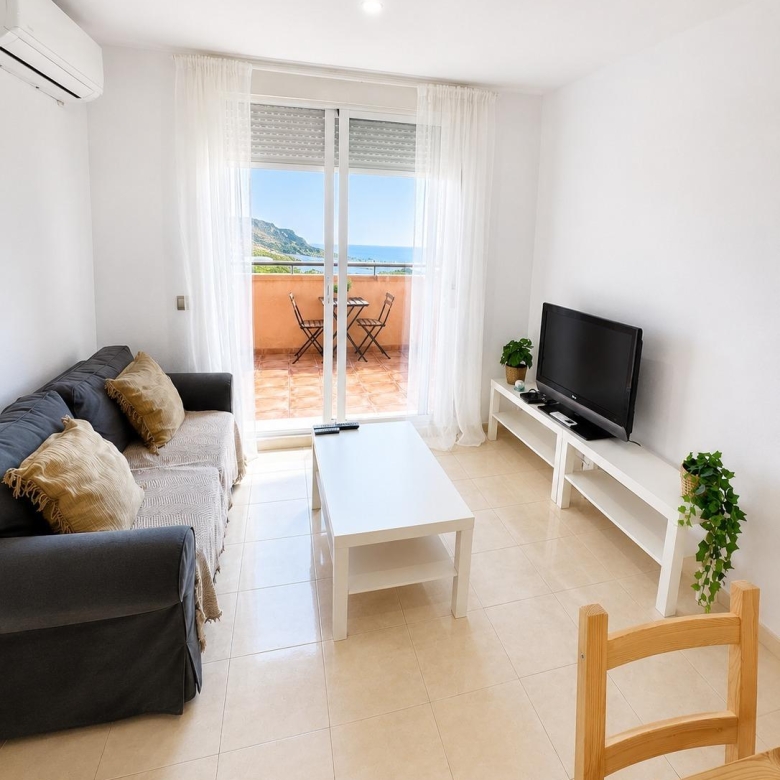 ESTUDIO EN ALQUILER EN LA ENVÍA GOLF – 510 €/MES