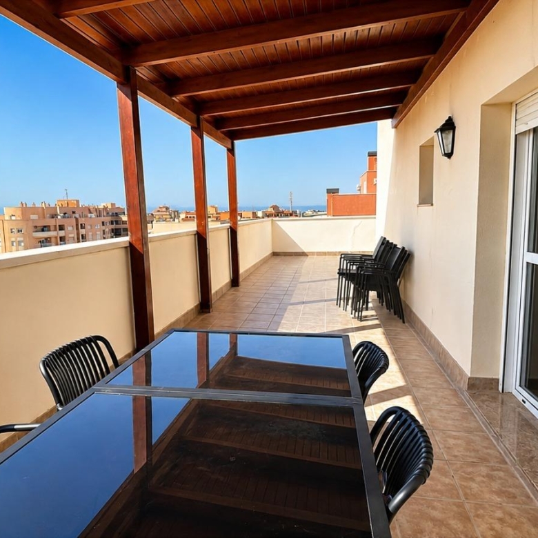 Ático con vistas al mar
