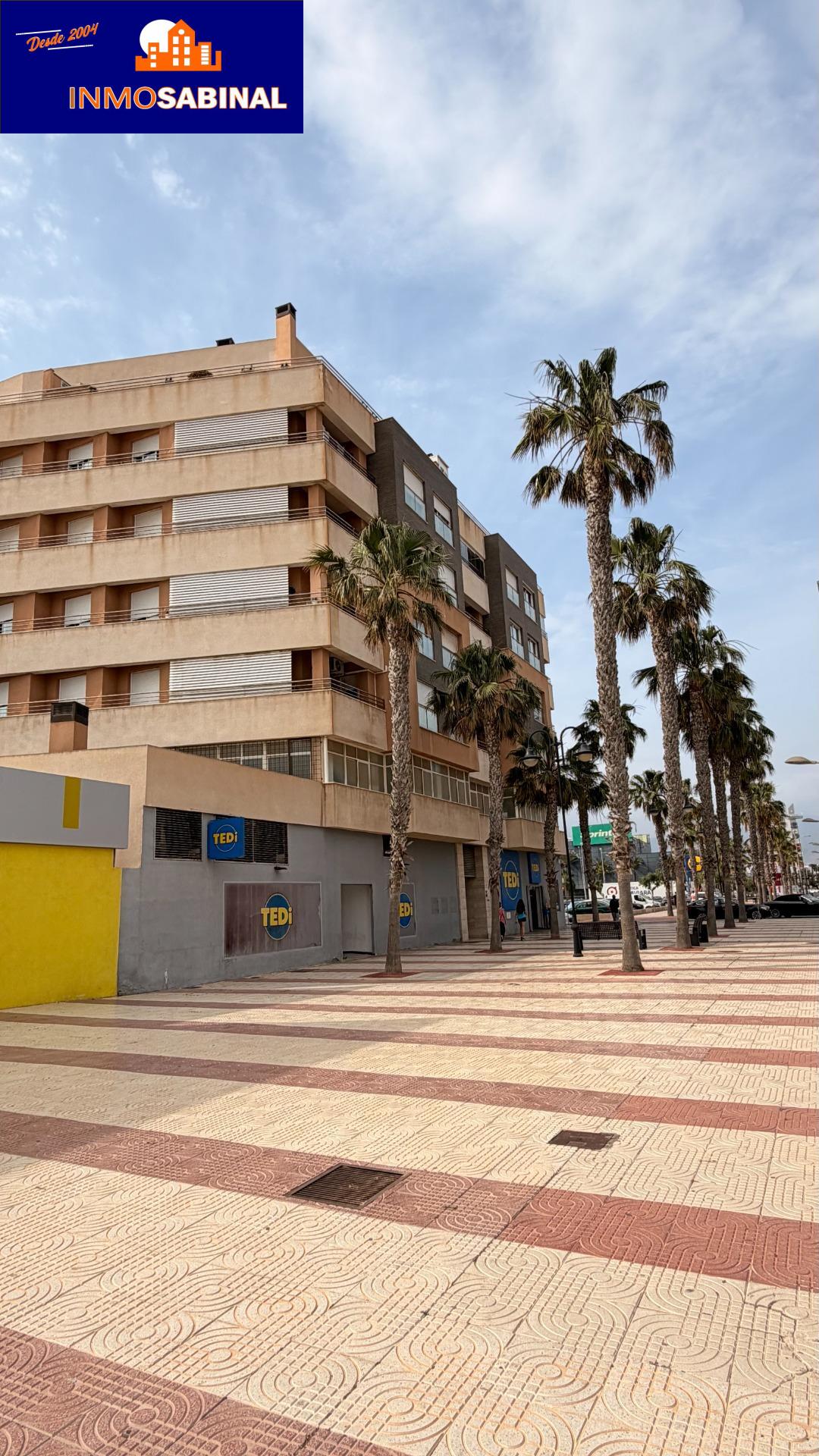 GRAN PISO DE 3 DORMITORIOS, ORIENTACION SUR, CON TERRAZA AMPLIA