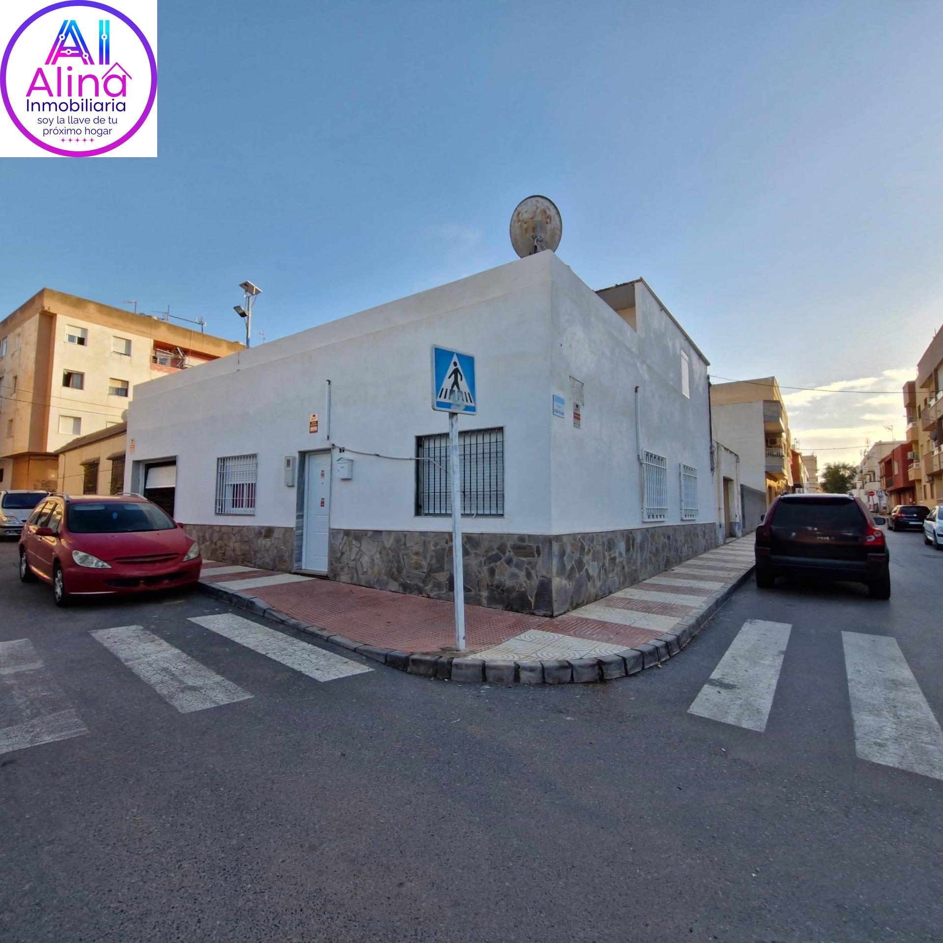 Casa en venta en Roquetas de Mar