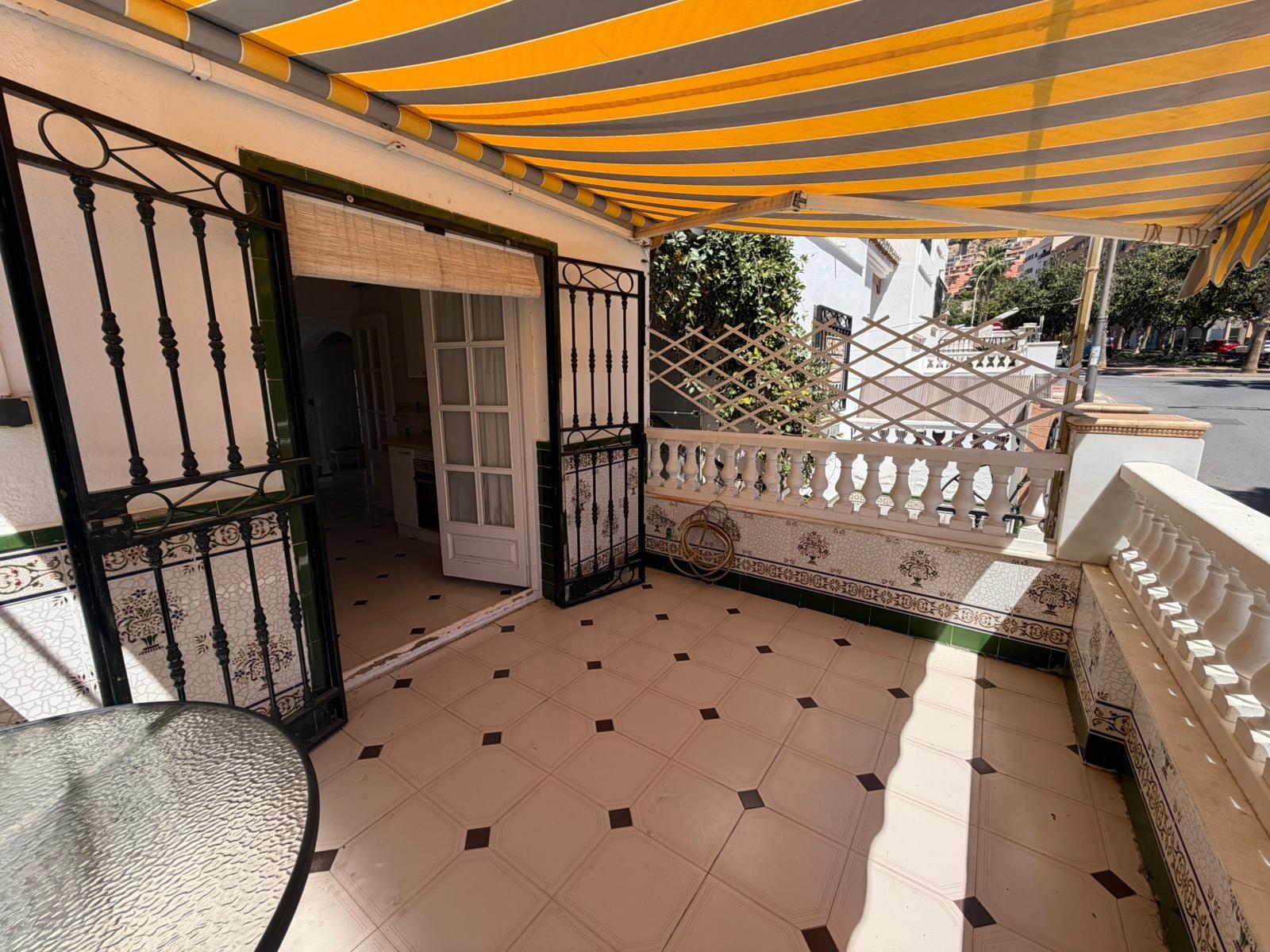 ESPECTACULAR TRIPLEX CON PISCINA EN AGUADULCE— ESPACIO