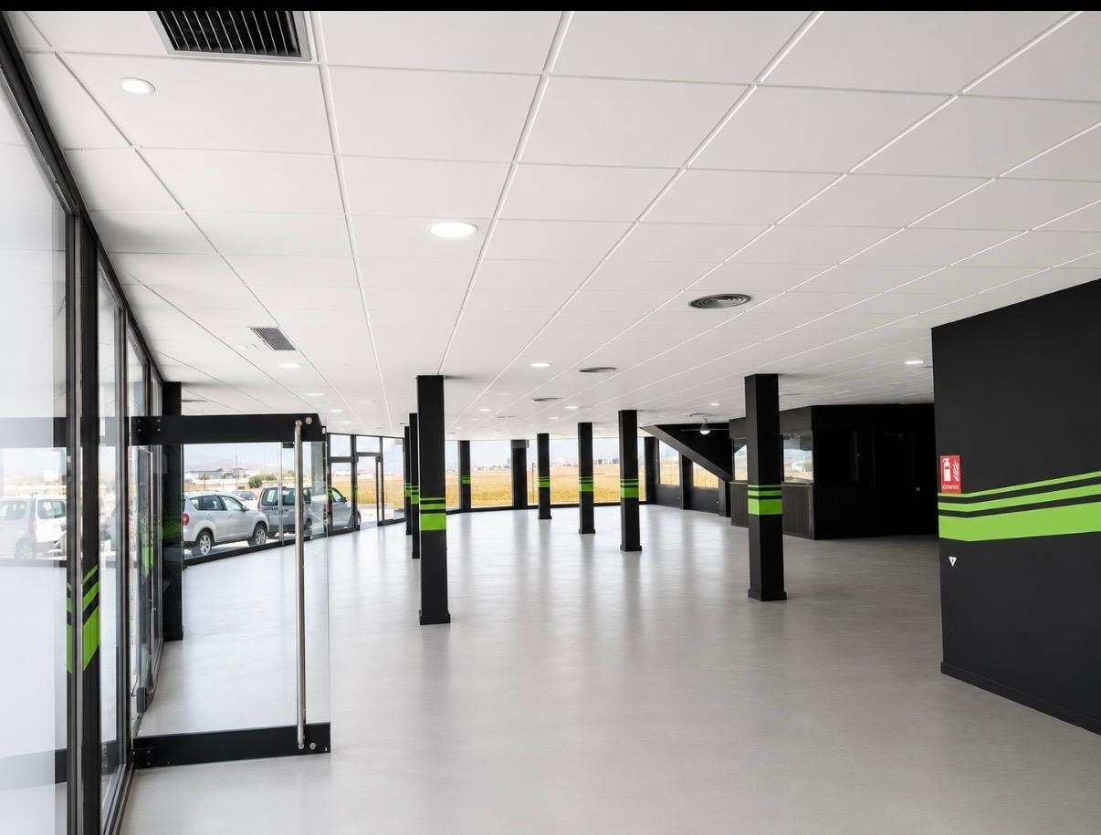 ESPECTACULAR LOCAL COMERCIAL DE 470 m2 CON 60 METROS DE FACHADA EN UNA DE LAS MEJORES UBICACIONES DE VÍCAR en Vicar foto 5 ESPECTACULAR LOCAL COMERCIAL DE 470 m2 CON 60 METROS DE FACHADA EN UNA DE LAS MEJORES UBICACIONES DE VÍCAR