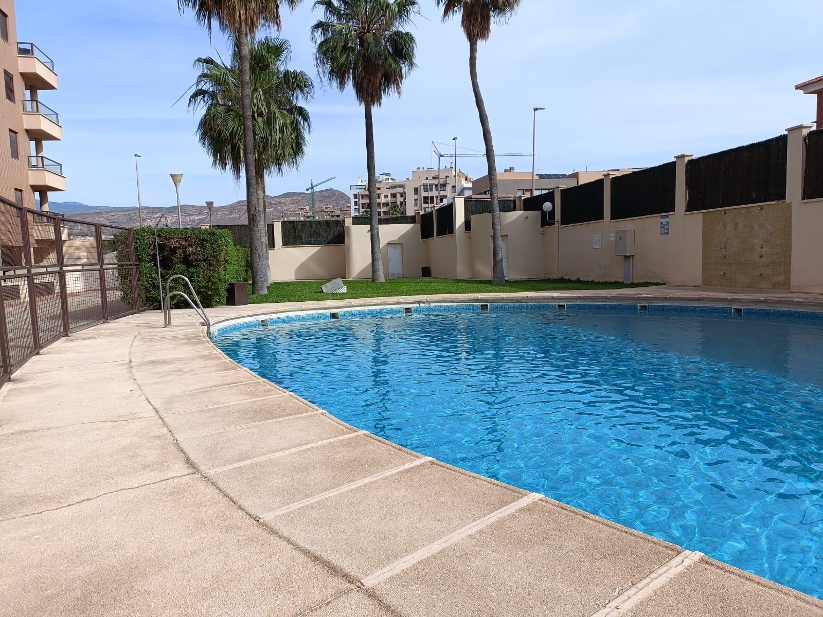 Se Alquila Piso en Aguadulce