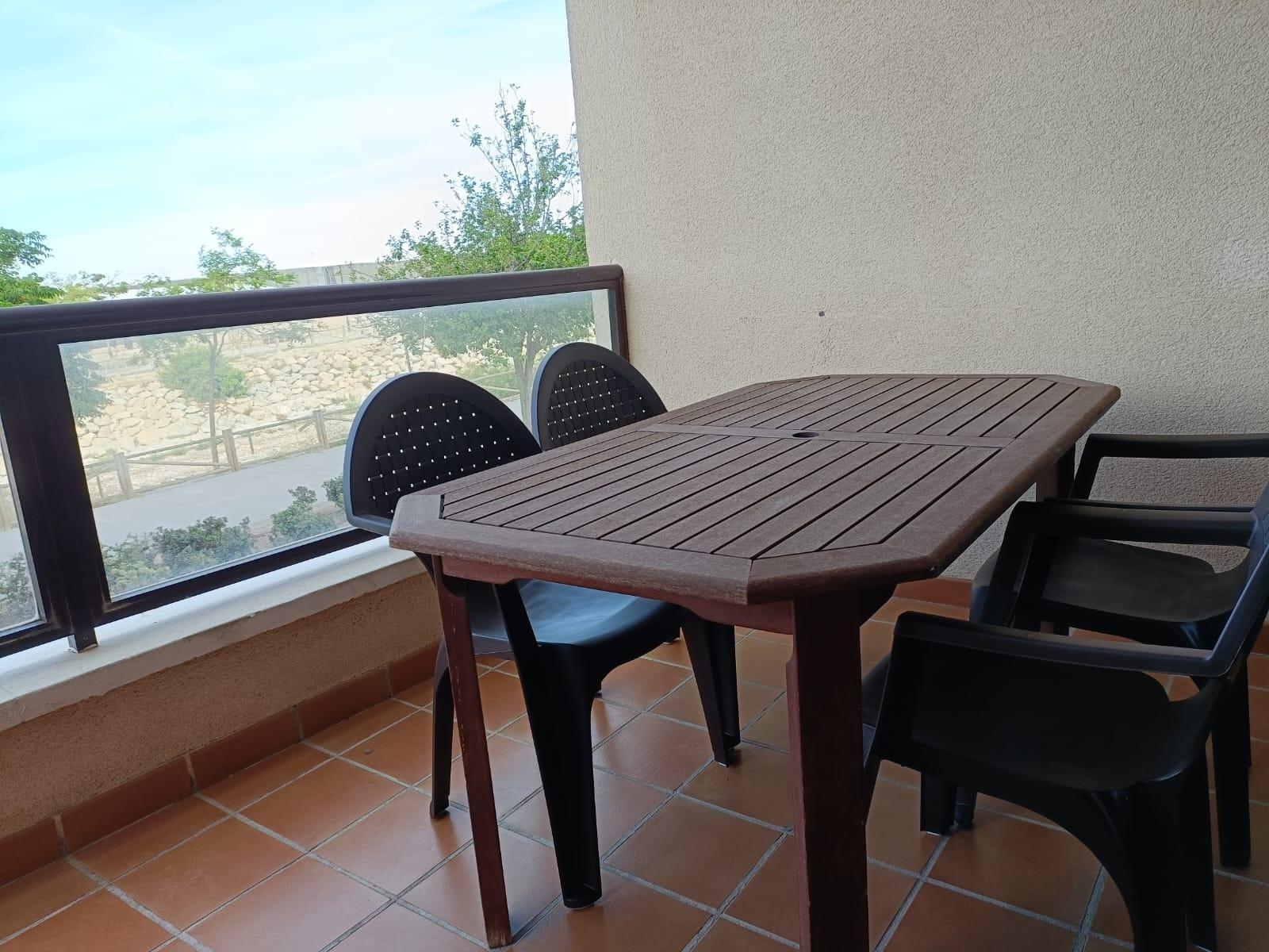 Se Alquila Piso en Aguadulce