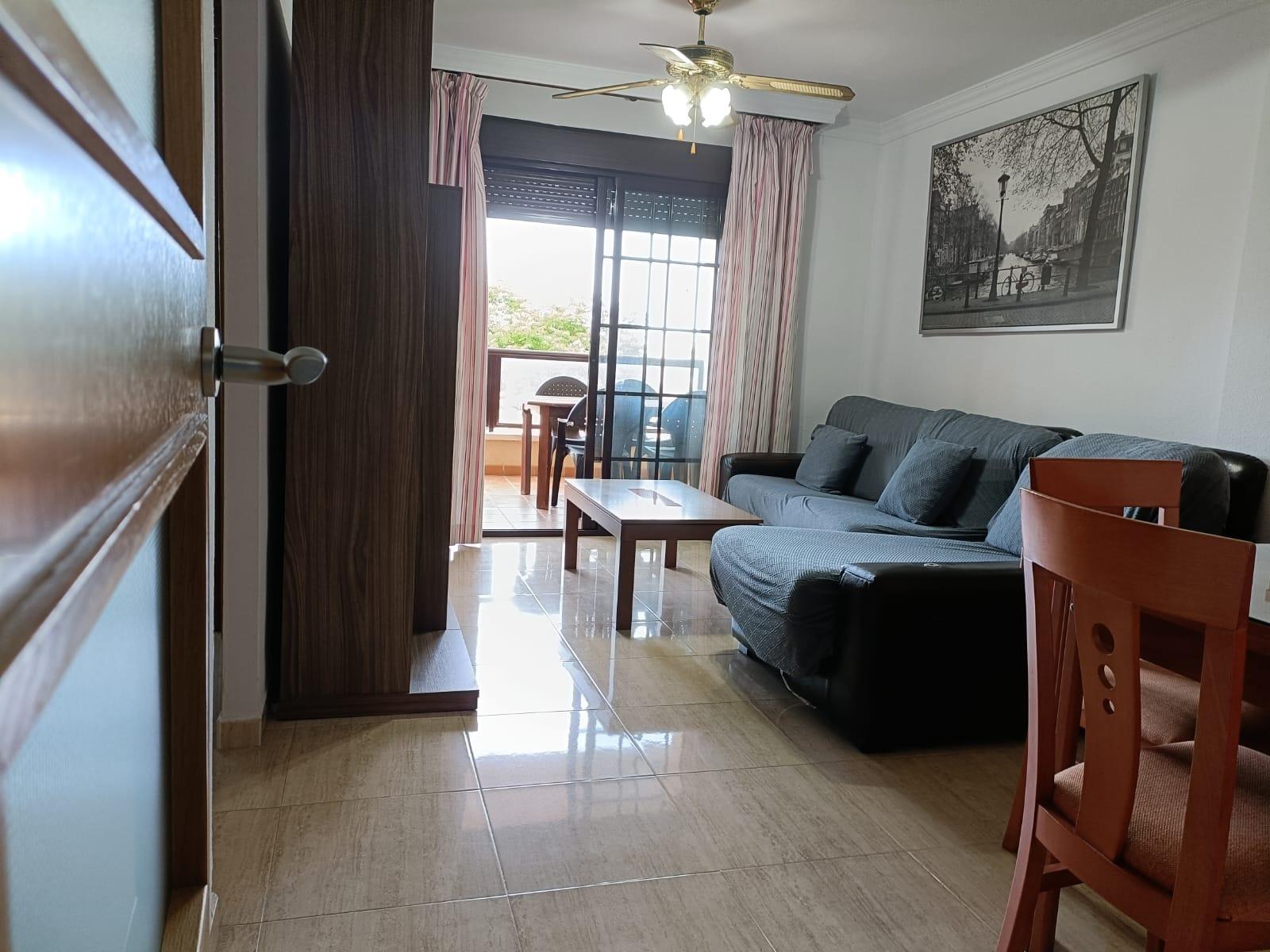 Se Alquila Piso en Aguadulce