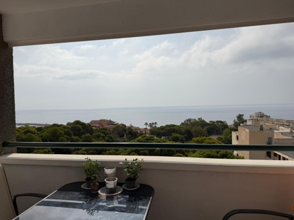 ¡Tu nuevo hogar en Aguadulce Sur te espera!
