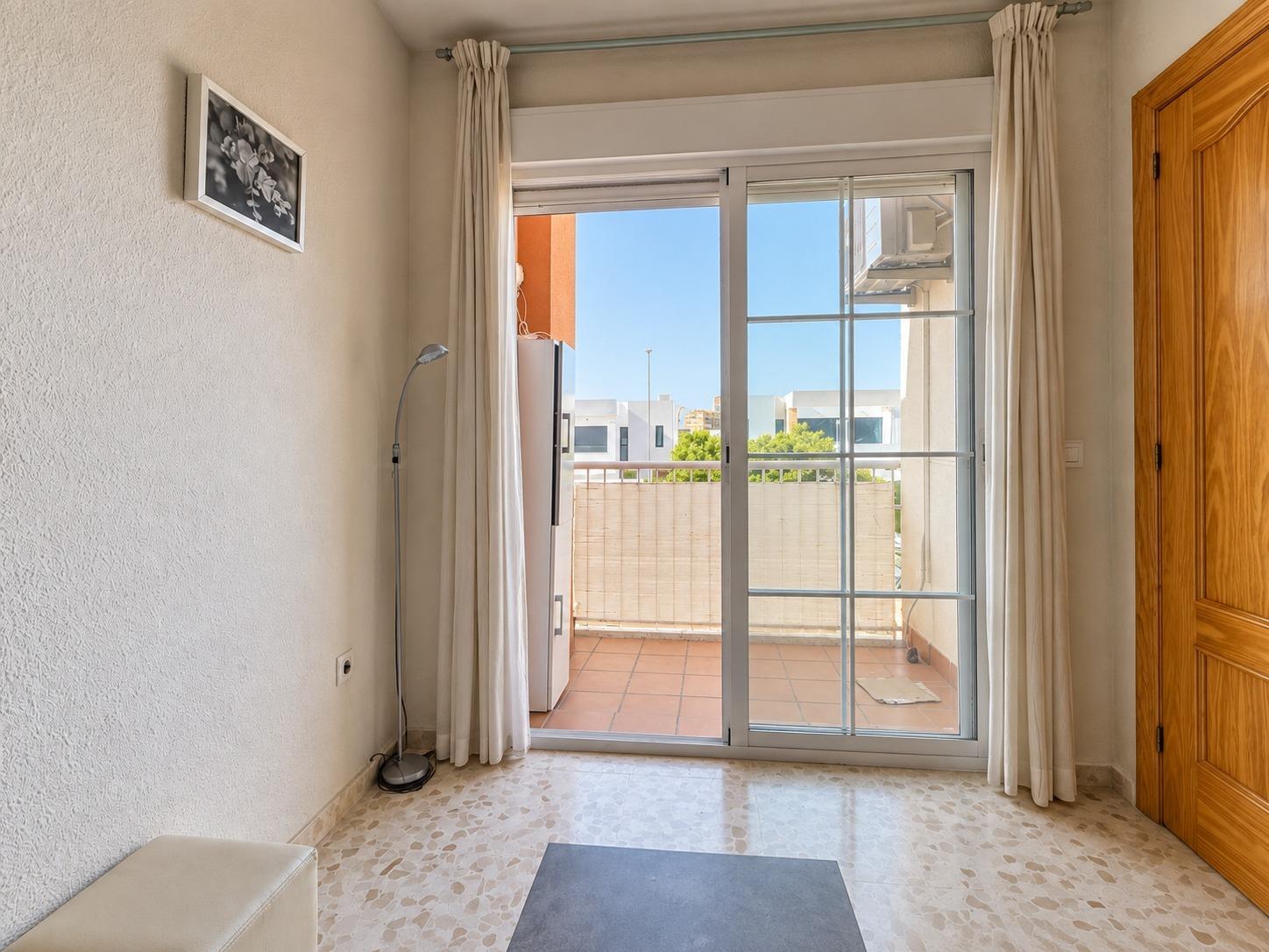 PISO DE 2 DORMITORIOS EN RESIDENCIAL ESTELA DEL MAR – 129.999 €