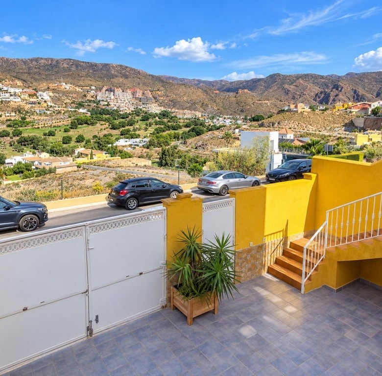 Casa-Chalet en Venta en Envia