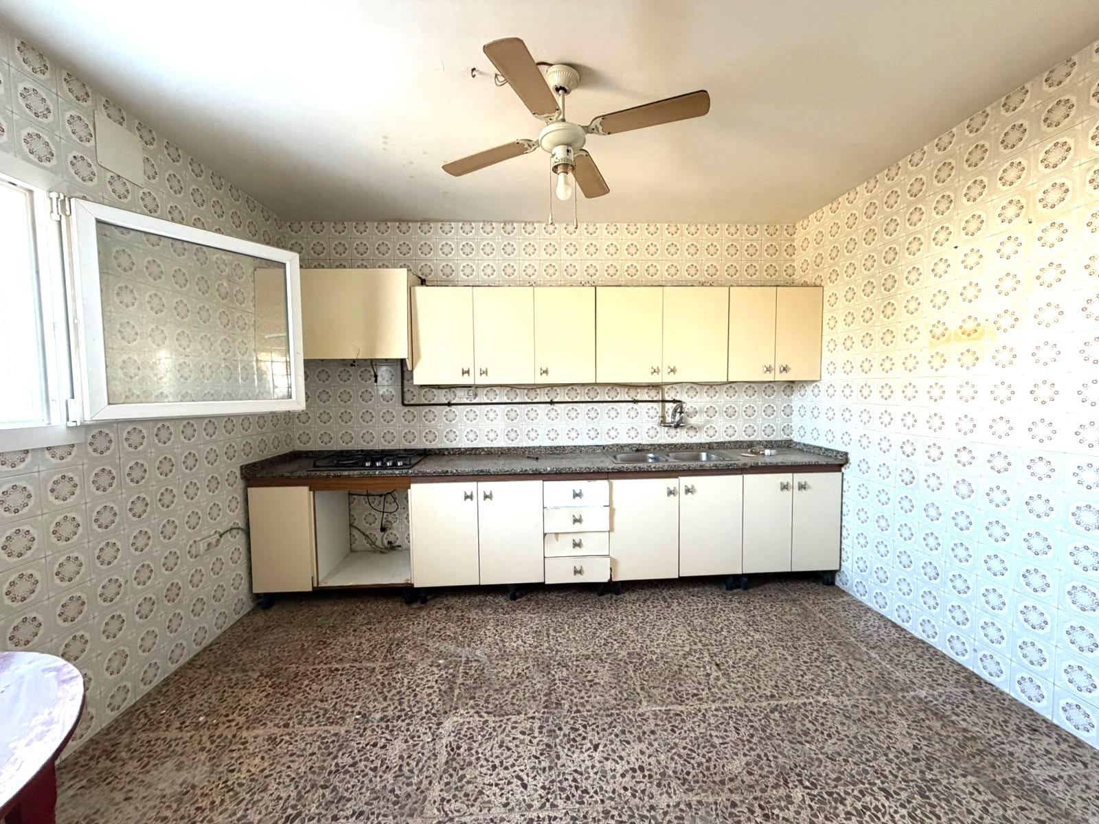 CASA DE PUEBLO CON GRAN PARCELA DE 636 m2