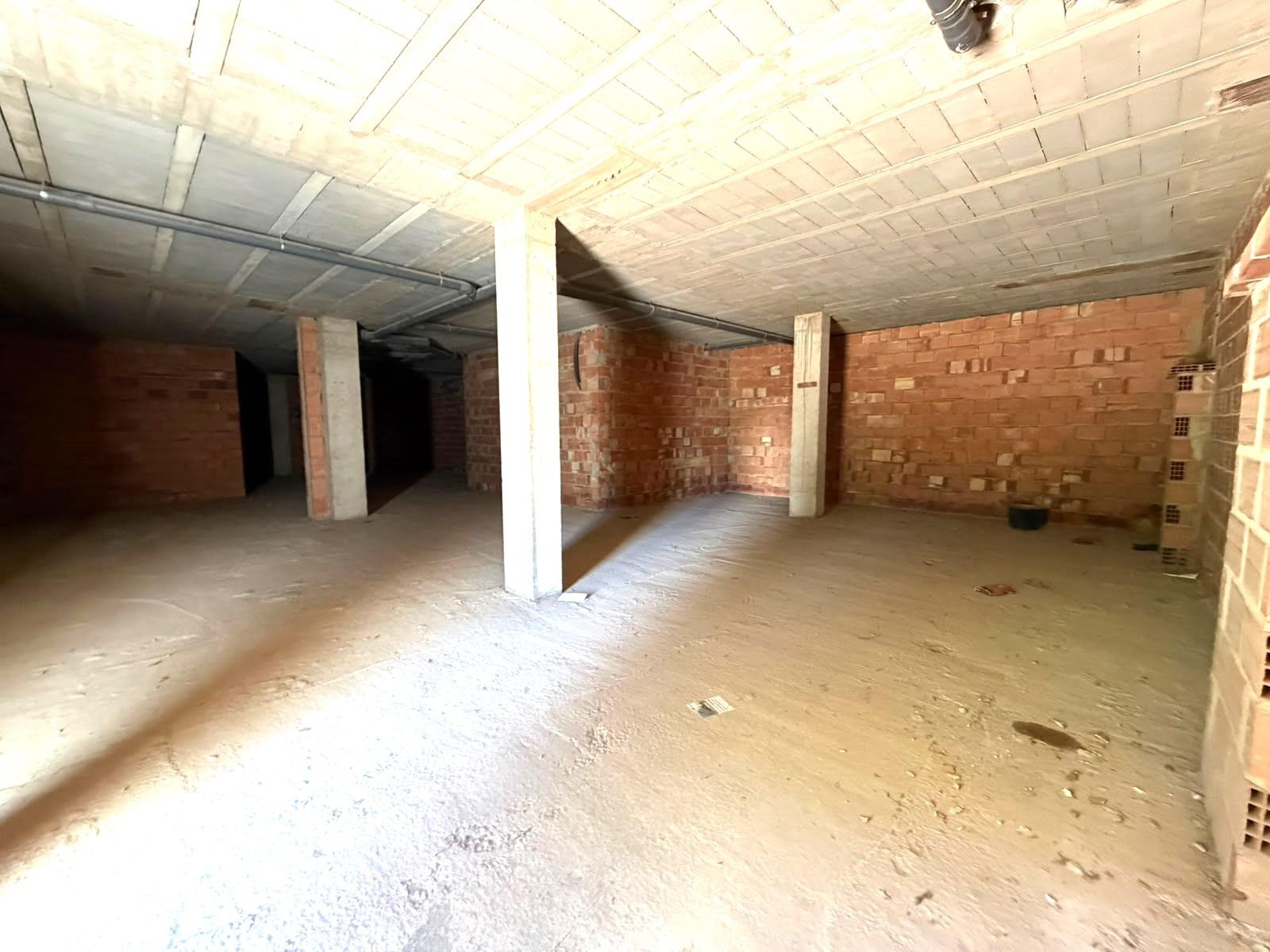 ¡3 LOCALES COMERCIALES EN ALQUILER EN AGUADULCE! DESDE 180 m2 HASTA 345 m2
