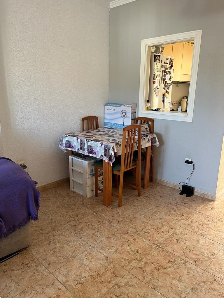 Encantador Piso en Aguadulce Sur – Ideal para Tu Hogar en Aguadulce Almeria foto 4 Encantador Piso en Aguadulce Sur – Ideal para Tu Hogar