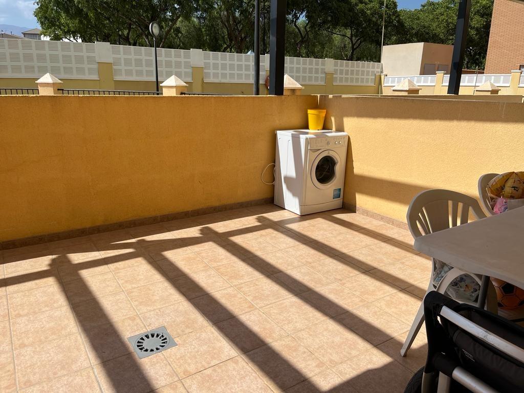 Encantador Piso en Aguadulce Sur – Ideal para Tu Hogar en Aguadulce Almeria foto 7 Encantador Piso en Aguadulce Sur – Ideal para Tu Hogar
